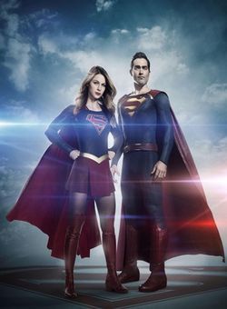 女超人/超级少女第二季海报